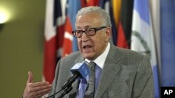 Lakhdar Brahimi, aserukira amakungu ku vyerekeye igihugu ca Syria