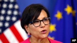 U.S. Secretary of Commerce Penny Pritzker speaks during a news conference in the Commission Berlaymont building in Brussels, Belgium, July 12, 2016. 