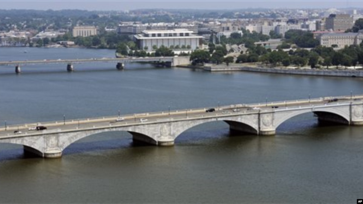 the-potomac-river-flows-through-cities-history