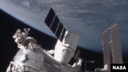 SpaceX Cargo Capsule Reaches International Space Station 