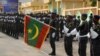 Des opposants jugés après une marche avec l'ex-drapeau national en Mauritanie