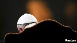 El papa Francisco está asumiendo su compromiso con la amplitud que desea para la Iglesia católica.