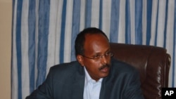 Farmaajo oo ka Hadlay Shirkadaha Ajnabiga ah