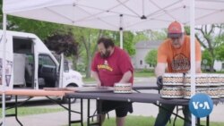 Small-Town Bakery Donates Hundreds of Cakes to High School Graduates