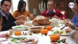 Con protocolos especiales, familia latina celebra Día de Acción de Gracias