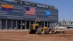 美國芯片廠競相開建 英特爾200億美元項目在亞利桑那破土