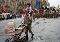 Марш захисників України, Київ, 24 серпня 2020 (Reuters)