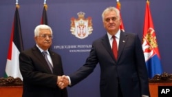 Palestinski predsednik Mahmud Abas i predsednik Srbije Tomislav Nikolić tokom susreta u Beogradu, 10. juna 2015.