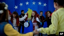 Мешканці Косова відзначають 10-ліття незалежності
