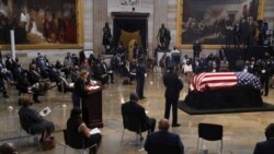 Građani se opraštaju od Džona Luisa, američkog kongresmena i borca za ljudska prava u zgradi Kapitola