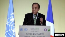 Sekjen PBB Ban Ki-moon saat memberikan pidato pada KTT Iklim di pinggiran Paris, 5 Desember lalu (foto: dok). 