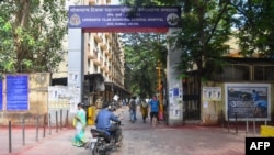 Suasana di sekitar Rumah Sakit Umum Kota Lokmanya Tilak, Mumbai, India, di tengah pandemi Covid-19, 15 Mei 2020. (Foto: dok).