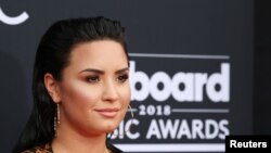 Penyanyi pop Demi Lovato tiba di Las Vegas, Nevada, untuk menghadiri 2018 Billboard Music Awards, 20 Mei 2018.