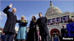 Joe Biden presta juramento como Presidente dos Estados Unidos, 20 janeiro 2020