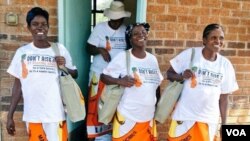 Omama abamelele ukubeletha esibhedlela seMaphisa