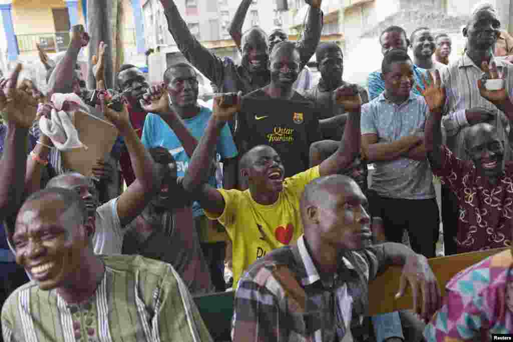 The opposition All Progressives Congress (APC) declared victory for its candidate, former military ruler Muhammadu Buhari, in Nigeria&#39;s presidential election, saying that the country is &quot;witnessing history.&quot;