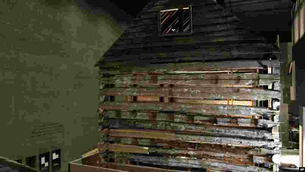 Une cabine d&#39;esclave de Poolesville, Maryland dans le Musée de Smithsonian à Washington DC, 18 juillet 2016.