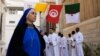 Une religieuse catholique et ses coreligionnaires à Tunis, 8 février 2020. (FETHI BELAID / AFP)