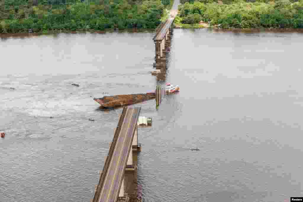 A bridge over the Moju River is seen after collapsing in Acara, Para state, Brazil, April 6, 2019.