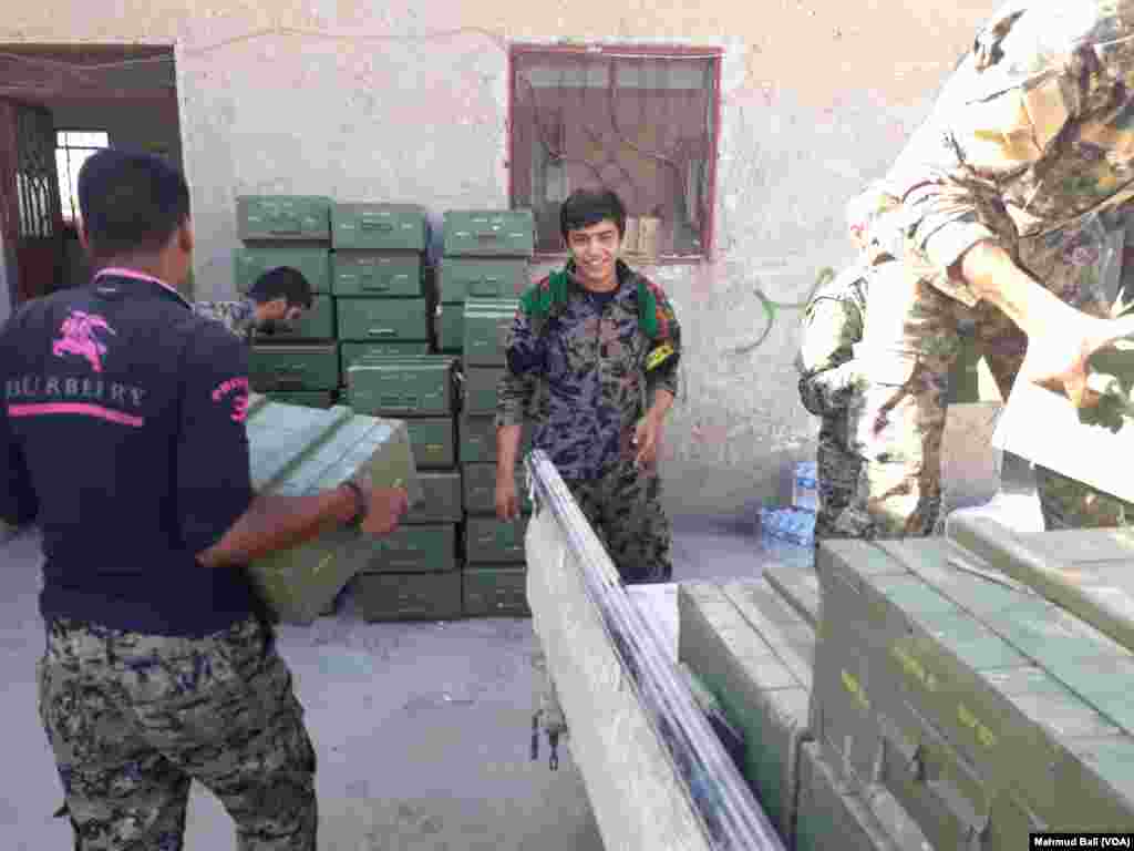 SDF fighters inside Raqqa