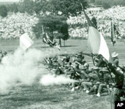In 1961, Manassas National Battlefield hosted a re-enactment. Although still popular with many people, re-enactments are now deemed an inappropriate way to commemorate the Civil War by the National Park Service.