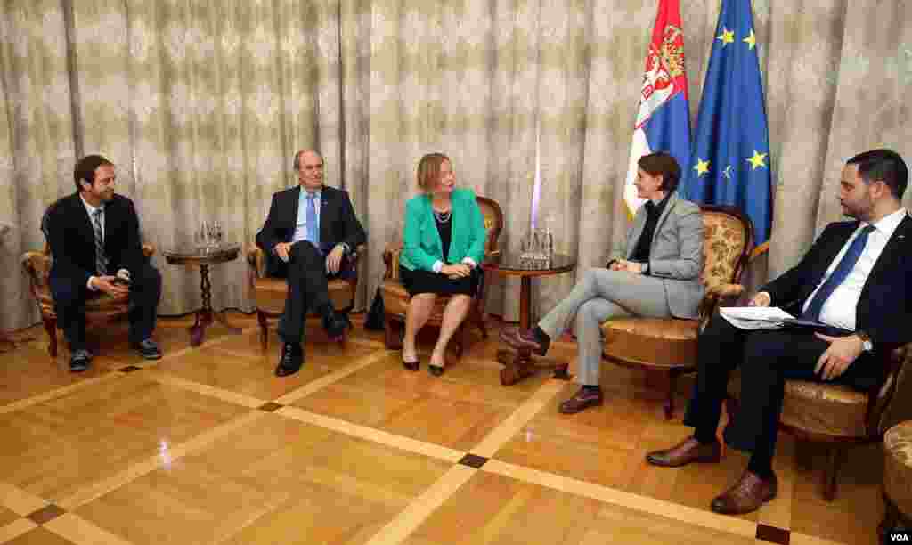 (L to R): Alen Mlatisuma, Managing Editor of VOA’s Eurasia Division, Elez Biberaj, Director of VOA Eurasia Division, Amanda Bennett, VOA Director, Ana Brnabić, Serbian Prime Minister, Miloš Popović, Serbian Prime Minister's Chief of Staff, September 20, 2