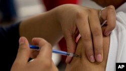 México ha vacunado ya a 20 millones de personas, el 22% de su población. Para junio esperan haber vacunado a 65 millones con la vacuna contra el coronavirus.