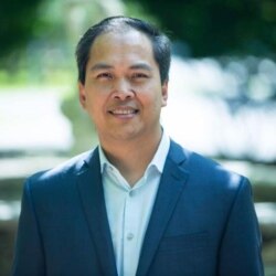 Sokhary Chau, keturunan Kamboja pertama jadi walikota di AS.