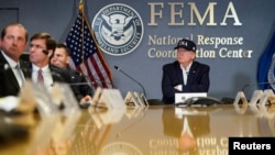 El presidente de los Estados Unidos, Donald Trump, asiste a una reunión de la Agencia Federal para el Manejo de Emergencias (FEMA) sobre el huracán Dorian en su sede en Washington, EE.UU., Septiembre 1 2019. Foto: Reuters.