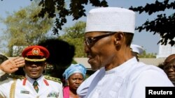 Le président nigérian Muhammadu Buhari à Banjul, en Gambie, 13 janvier 2017. 