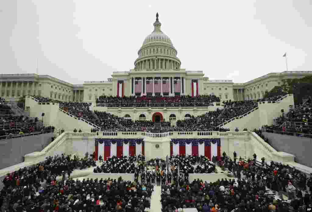 Le pr&eacute;sident Obama pronon&ccedil;ant son discours d&#39;investiture. 