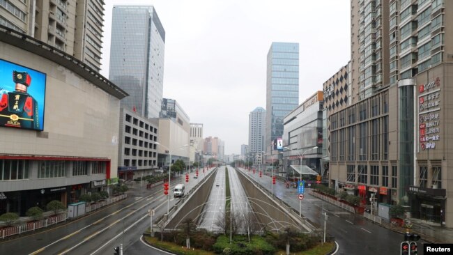 中国湖北武汉在新型冠状病毒疫情爆发后春节期间的街道。(2020年1月26日)