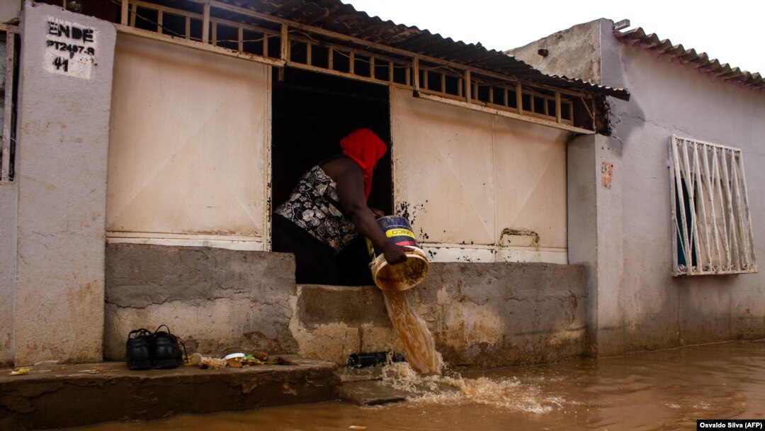 Luanda Procura Solucoes Para Consequencias Da Chuva Entre Criticas De Lentidao Na Resposta