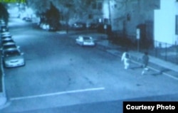 录像显示纪欣然在凌晨在街头遭人追赶（来源：洛杉矶高等法院）