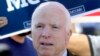 Senador John McCain critica a Trump en su nuevo libro 