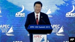 中國國家主席習近平10月7日在印尼巴厘召開的亞太經合組織會議上發表講話。 