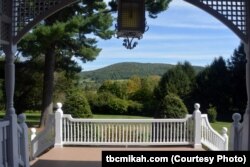 The Marsh-Billings-Rockefeller Mansion, built in 1805, has been enlarged and remodeled by its series of owners, but the spectacular views from its porch remain.