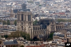 ព្រះវិហារ Notre Dame ដែល​រង​ការ​បំផ្លាញ​ដោយ​អគ្គិភ័យ​ក្នុង​សប្ដាហ៍​នេះ នៅ​ទីក្រុង​ប៉ារីស​ ប្រទេស​បារាំង។