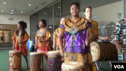 Drummers helped kickoff the African Film Festival in Dallas July 1, 2016 (G. Flakus/VOA)