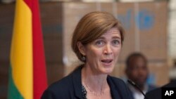 Le monde entier a besoin de faire davantage, face à « la plus grande crise de santé publique » jamais survenue, affirme l'ambassadrice Samantha Power (AP)