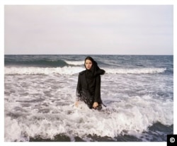 Newsha Tavakolian, Untitled, from the series “Listen,” 2010; Pigment print, 39 3/8 x 47 1/4 in. (Courtesy of the artist and East Wing Contemporary Gallery)