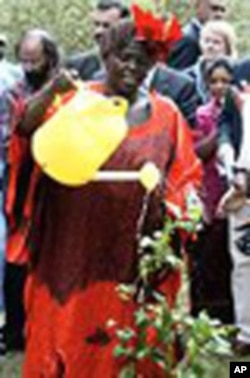 Nobel Laureate Wangari Maathai of Kenya