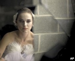Natalie Portman in BLACK SWAN