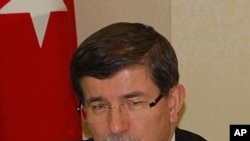 Turkish Foreign Minister Ahmet Davutoglu (file photo)