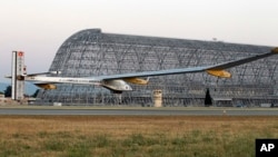  Moffett Airfield, California, 3. svibnja 2013. 