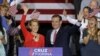 Ted Cruz (kanan) bersama Carly Fiorina dalam pengumuman di Indianapolis, Indiana, Rabu (27/4).