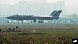 中國公佈的殲20隱形飛機(資料圖片)