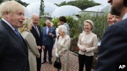 Mbretëresha bisedon me Presidentin Joe Biden dhe Zonjën e Parë Jill Biden