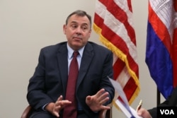U.S. Ambassador to Cambodia William A. Heidt says during an interview at the U.S. Embassy in Phnom Penh, Cambodia on February 10, 2016 that the U.S. does not ask Cambodia to choose between itself and China. He said that more business with U.S. companies will boost Cambodia in its next step of economic development. (Nov Povleakhena/VOA Khmer)