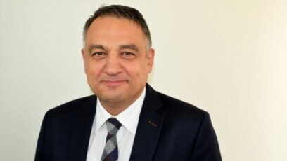 Suat Kınıklıoğlu